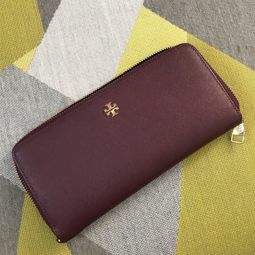 Tory Burch Robinson Zip Continental Wallet